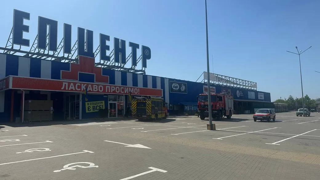 Окупанти атакували Прилуки балістичною ракетою