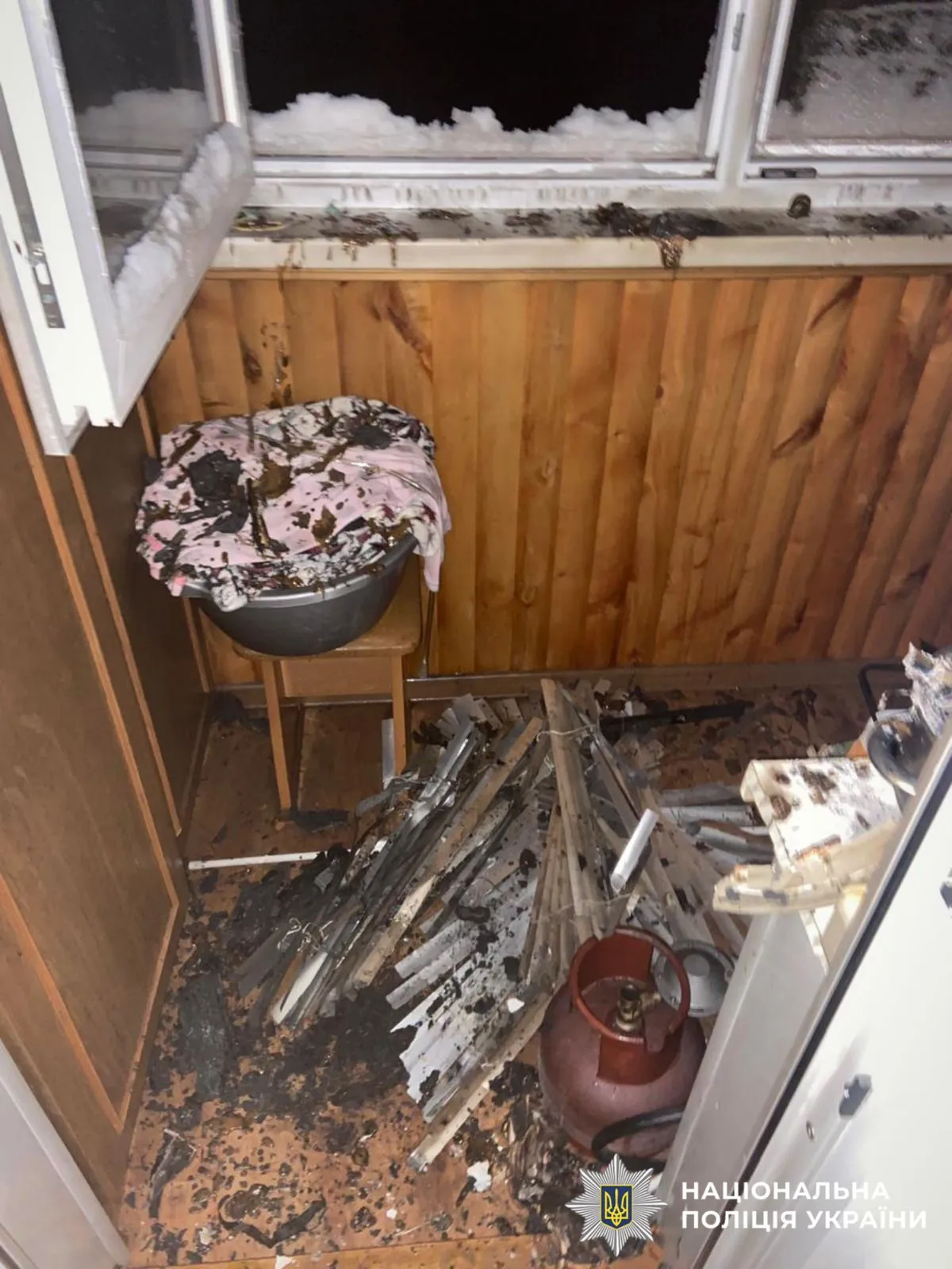 На Київщині газовий балон травмував двох мешканців квартири