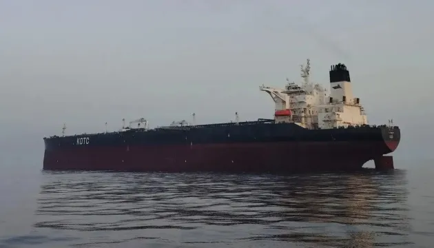 Іран атакував кувейтський нафтовий танкер Al-Salmi у порту Дубая — Bloomberg