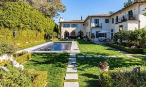 Співачка, засуджена в Білорусі за виконання пісні «Океану Ельзи», виїхала з країни