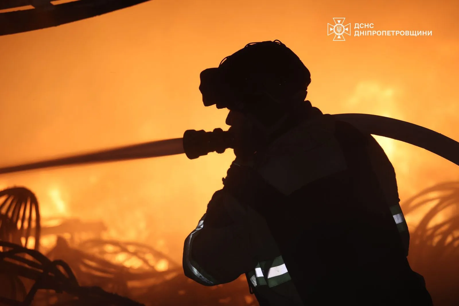 росія атакувала п’ять районів Дніпропетровщини та спричинила масштабні руйнування