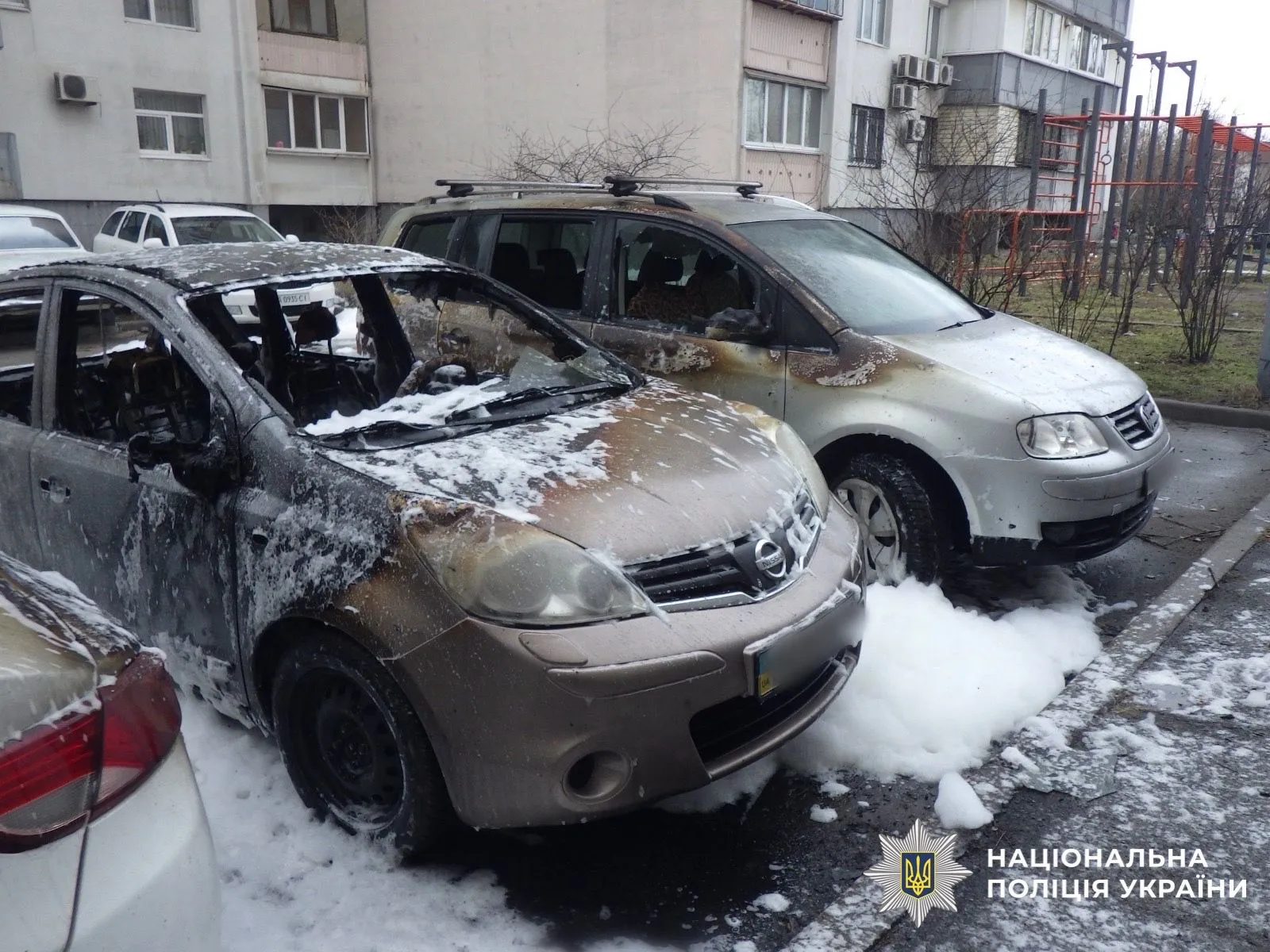 Фото: У Києві чоловік спалив автівку сусідки через давню образу