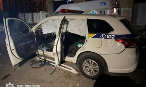 ФОТО: у Києві з’явилася скульптура з путіним