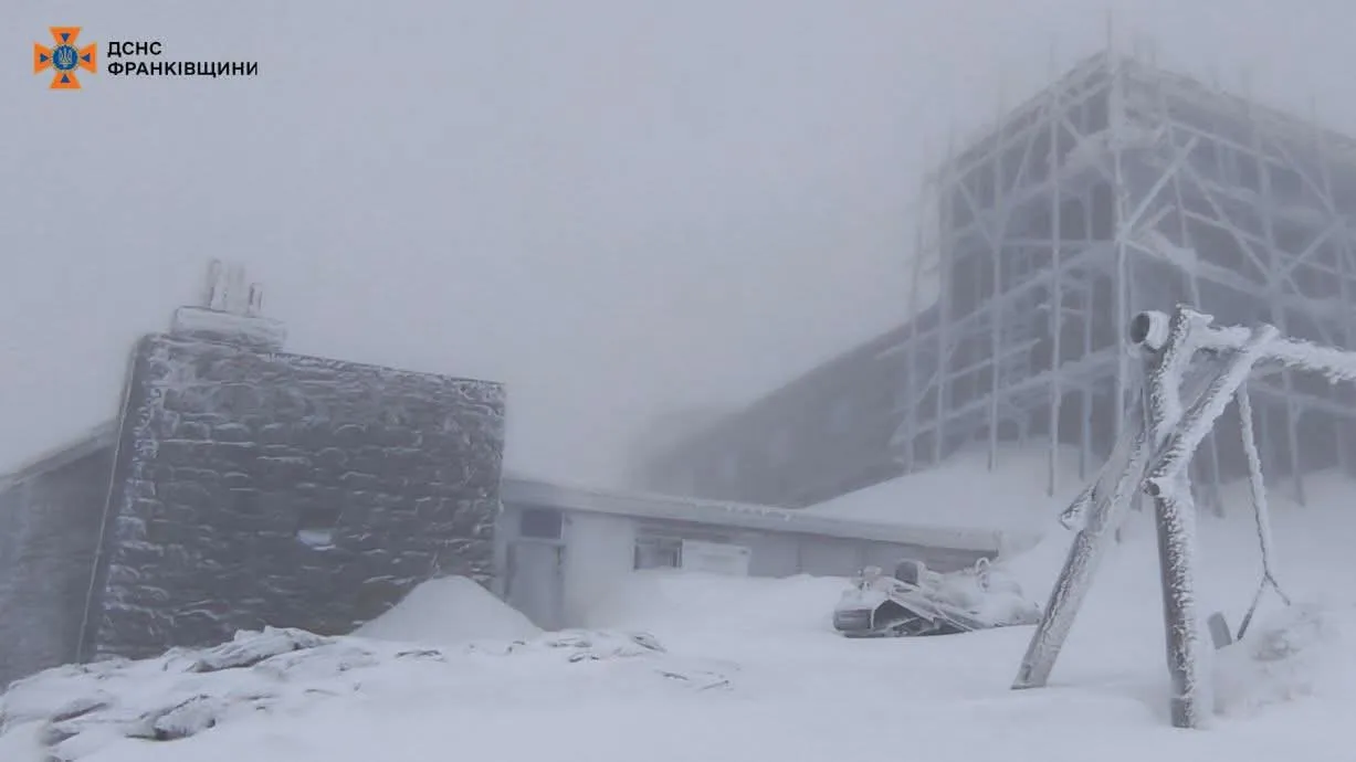 У Карпатах у розпал квітня вирує справжня зима