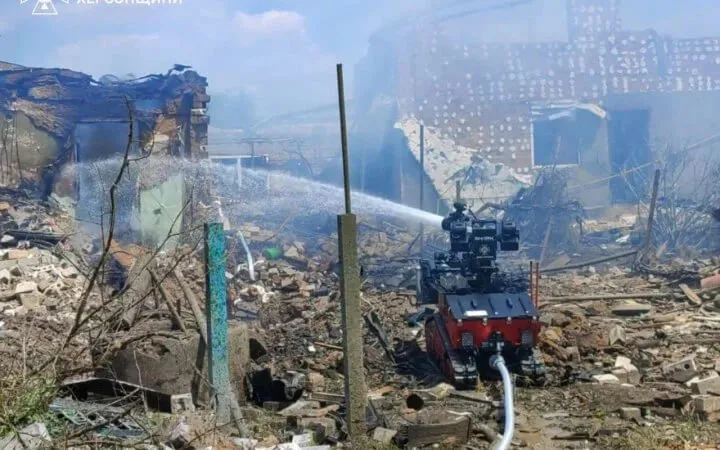 Армія РФ атакувала зупинку громадського транспорту у Херсоні