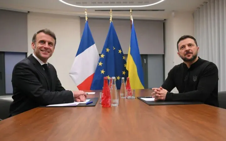 Голос Європи має мати значення під час перемовин з РФ — Зеленський у розмові з Макроном
