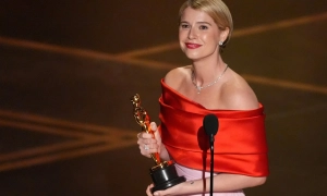 Легендарний рок-гурт виступив на концерті з українськими хористами (відео)