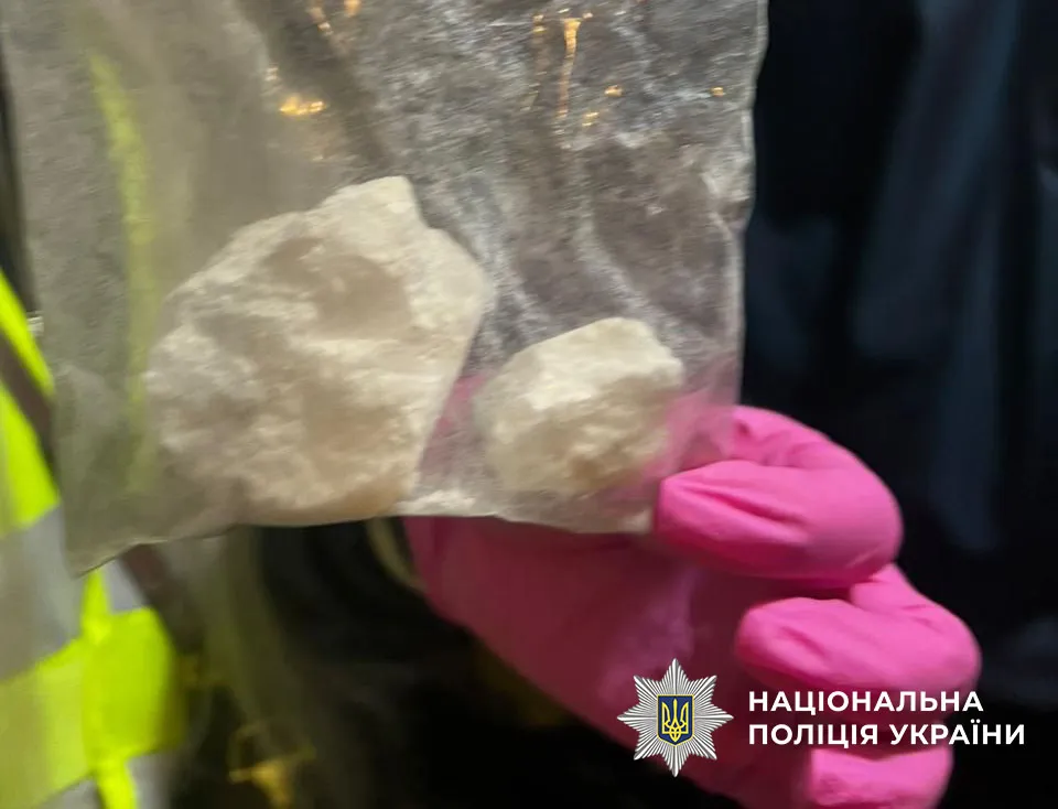 Поліція Києва ліквідувала міжрегіональний канал збуту кокаїну на 8 млн грн
