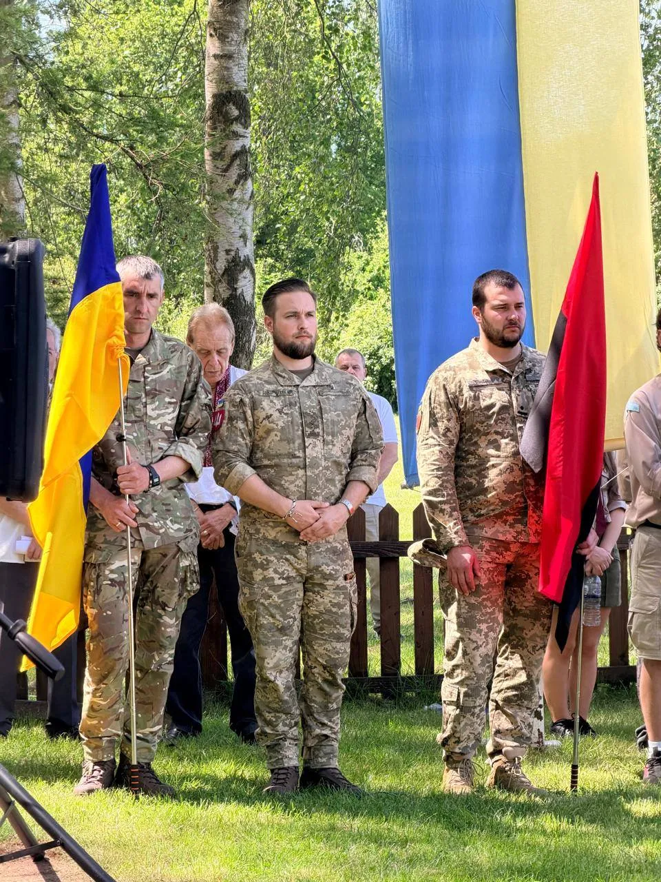 У Великій Британії в оселі СУМ Тарасівка вшанували пам’ять українських Героїв