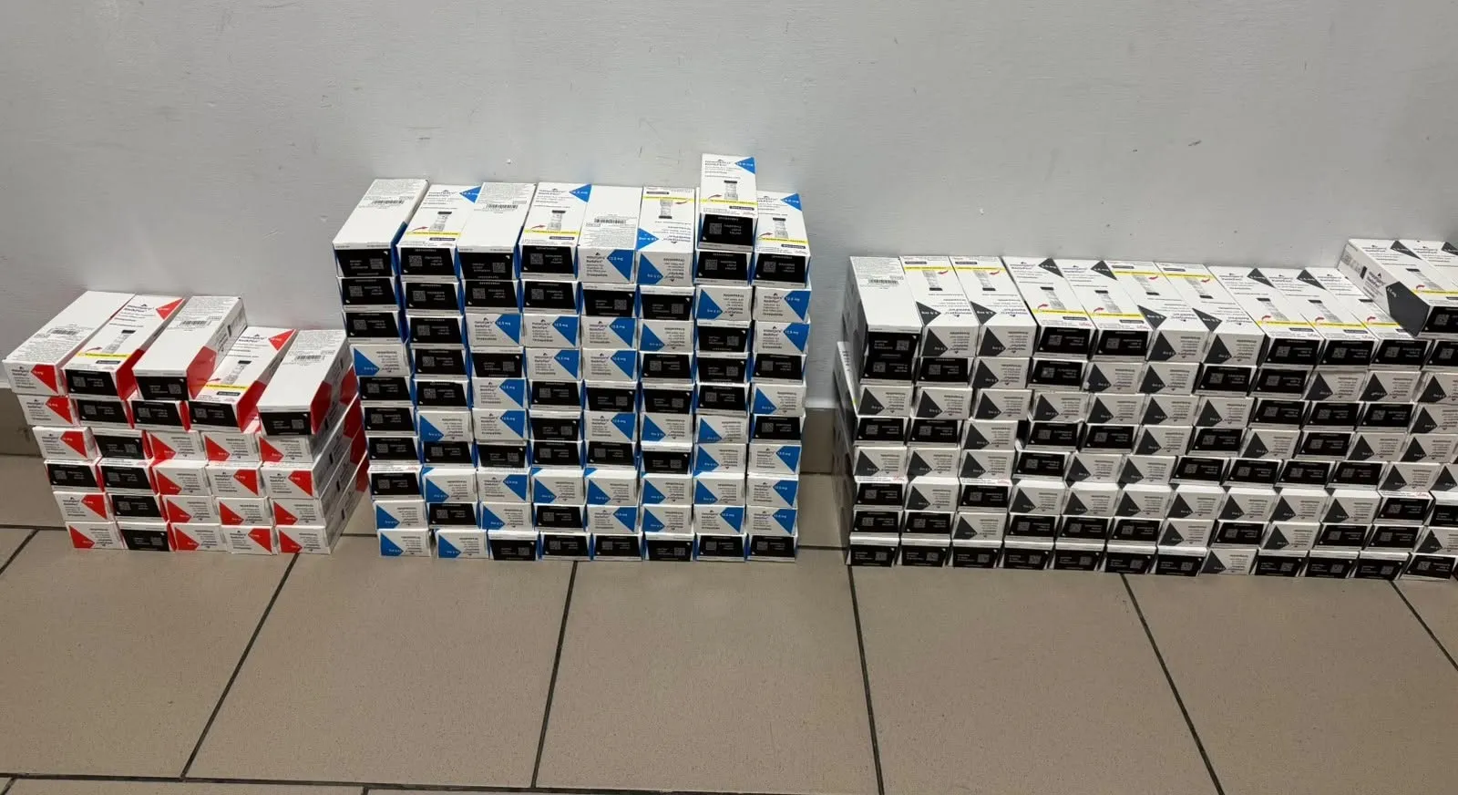 На кордоні з Польщею митники виявили контрабанду заборонених в Україні ліків на 4,6 млн грн