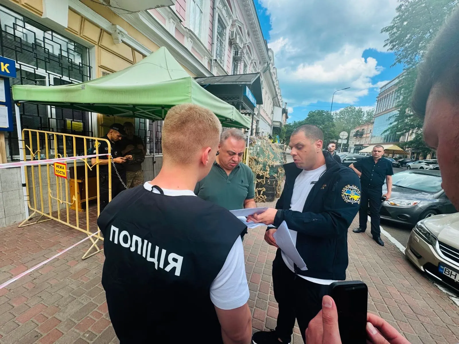 В Одессе у иностранца отобрали вид на жительство из-за нападения на украинку