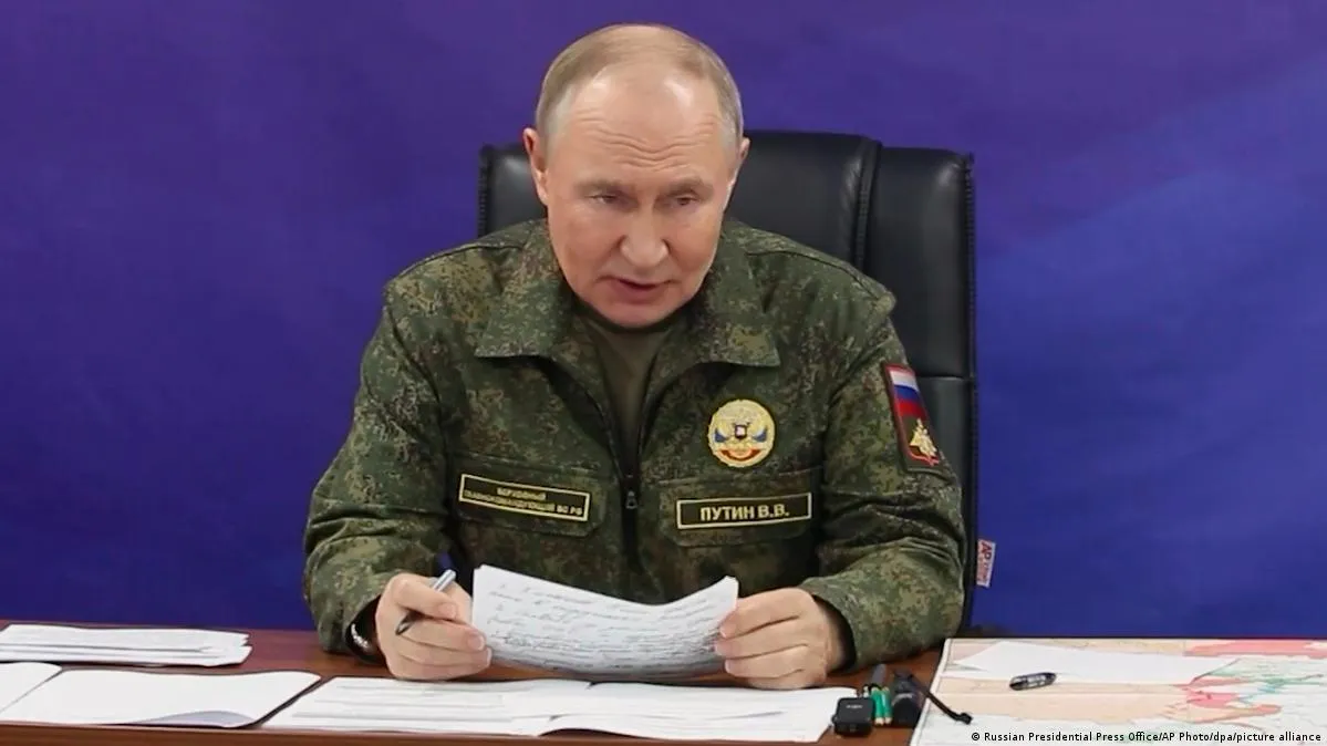 Ліндсі Грем запропонував вручити путіну премію «Людина року НАТО»