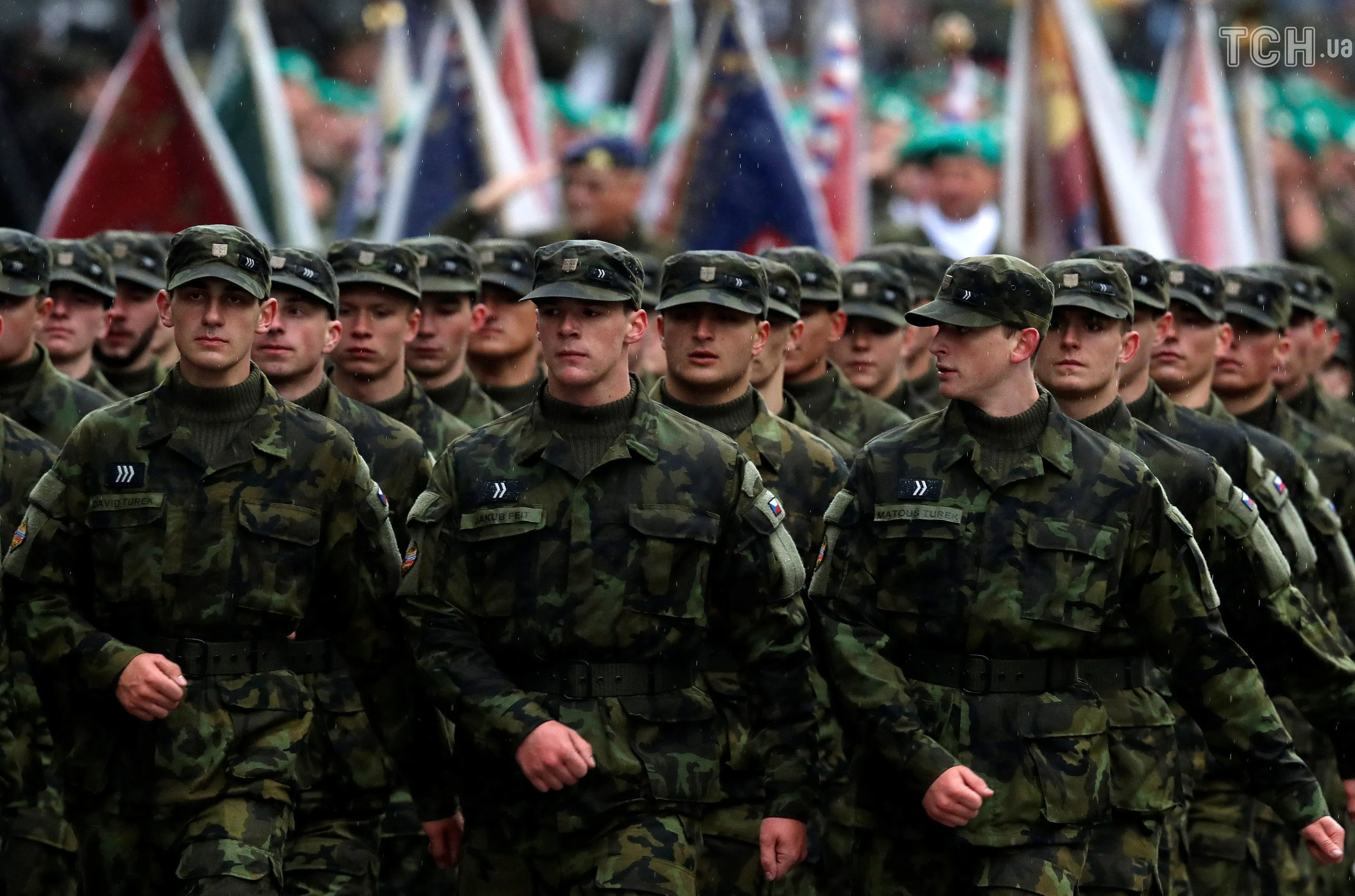 Чехія планує рекордний набір солдатів у 2026 році — Radio Prague International