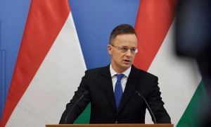 Кордони не можна змінити силою — Зеленський