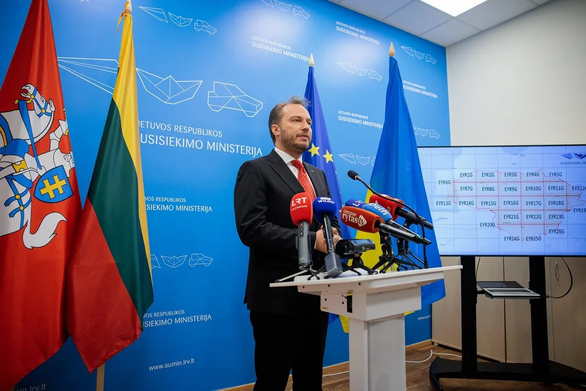 У Литві запровадили систему швидкого реагування на порушення повітряного простору — Delfi У Литві запровадили систему швидкого реагування на порушення повітряного простору — Delfi