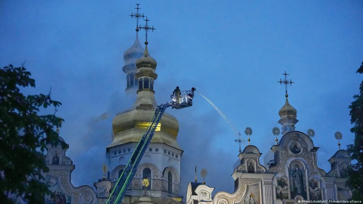 Греция поможет восстановить поврежденный в результате российской атаки комплекс Киево-Печерской лавры