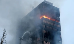 Масштабна пожежа знищила будівлю у Загребі