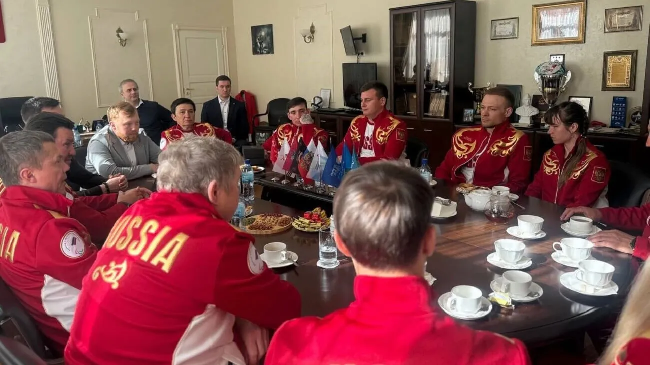 Паралімпійський комітет відреагував на зустріч російських спортсменів з окупантом