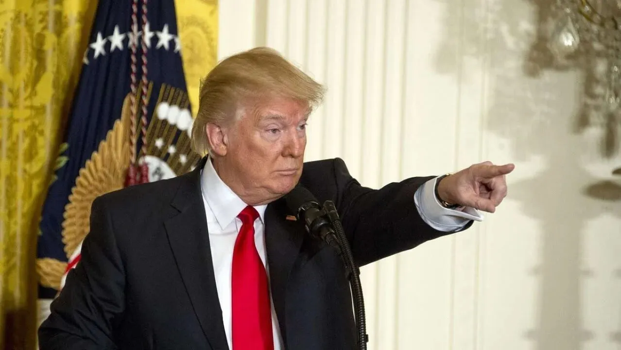 Відео: Президент США отримав символічний королівський подарунок від Південної Кореї Відео: Президент США отримав символічний королівський подарунок від Південної Кореї