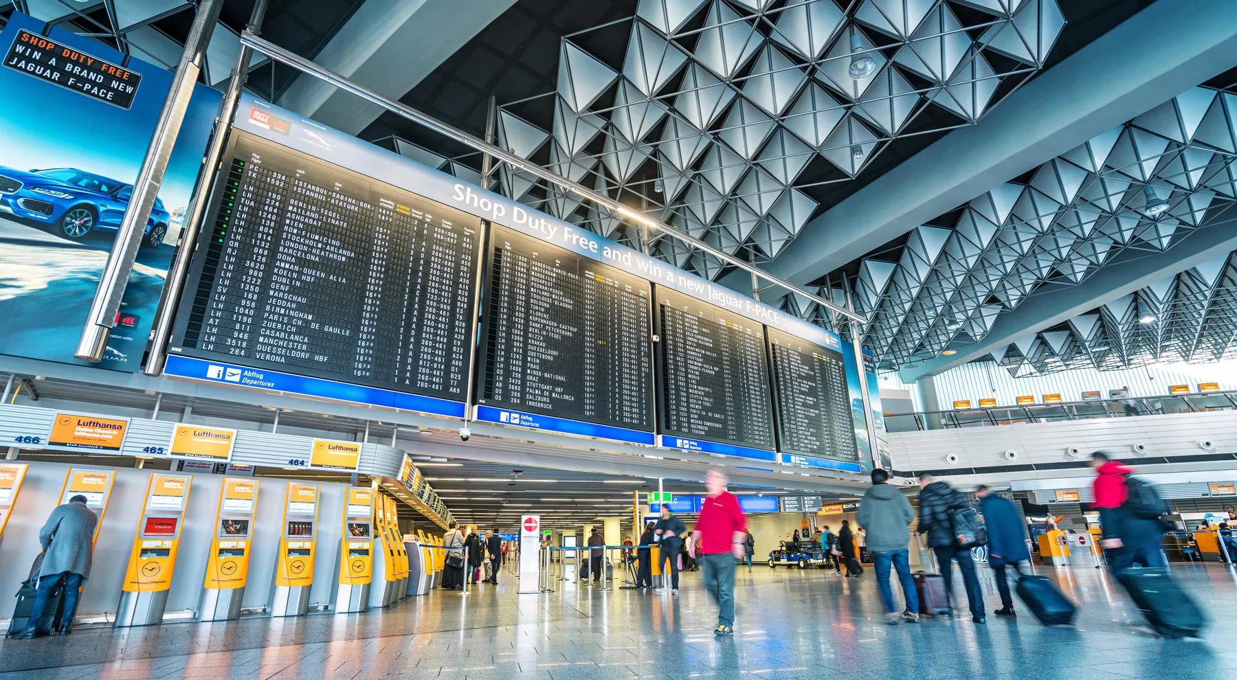 У Франкфурті затримали чоловіка з 11 тисячами необроблених діамантів — DW