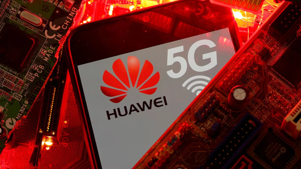 Японія застерігає від використання технологій Huawei під час відбудови України