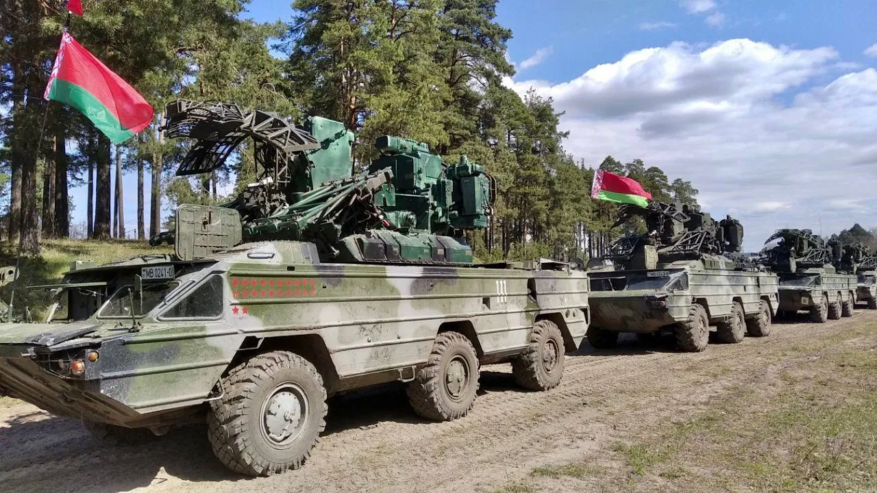 Білорусь розпочала військові навчання біля польського кордону