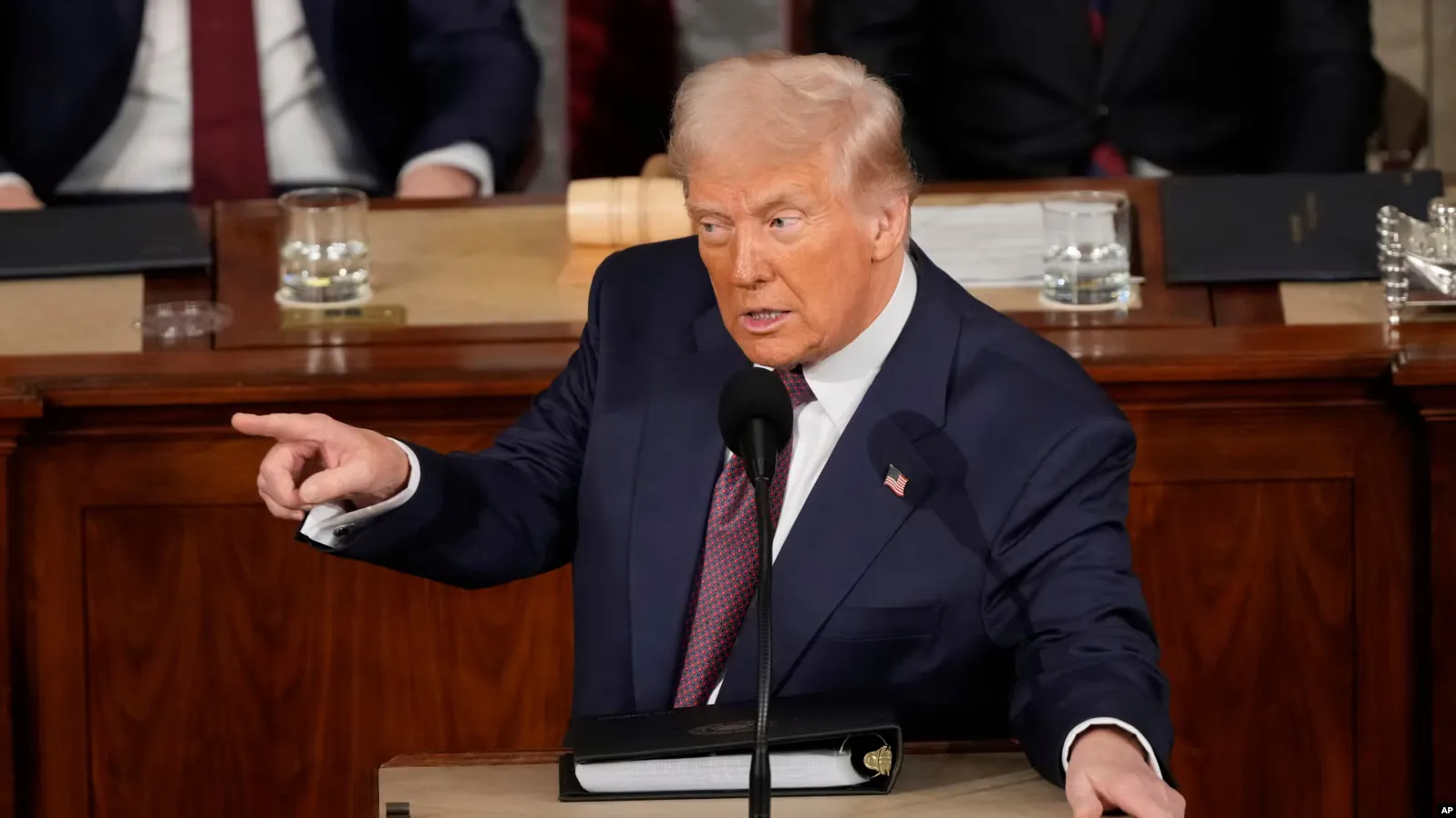 Трамп пригрозил европейским странам ввести пошлины из-за цифровых налогов