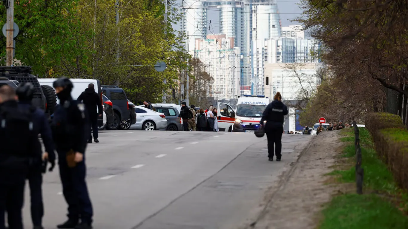 Несподівана деталь у телефоні ліквідованого стрільця у Києві допомогла поліції