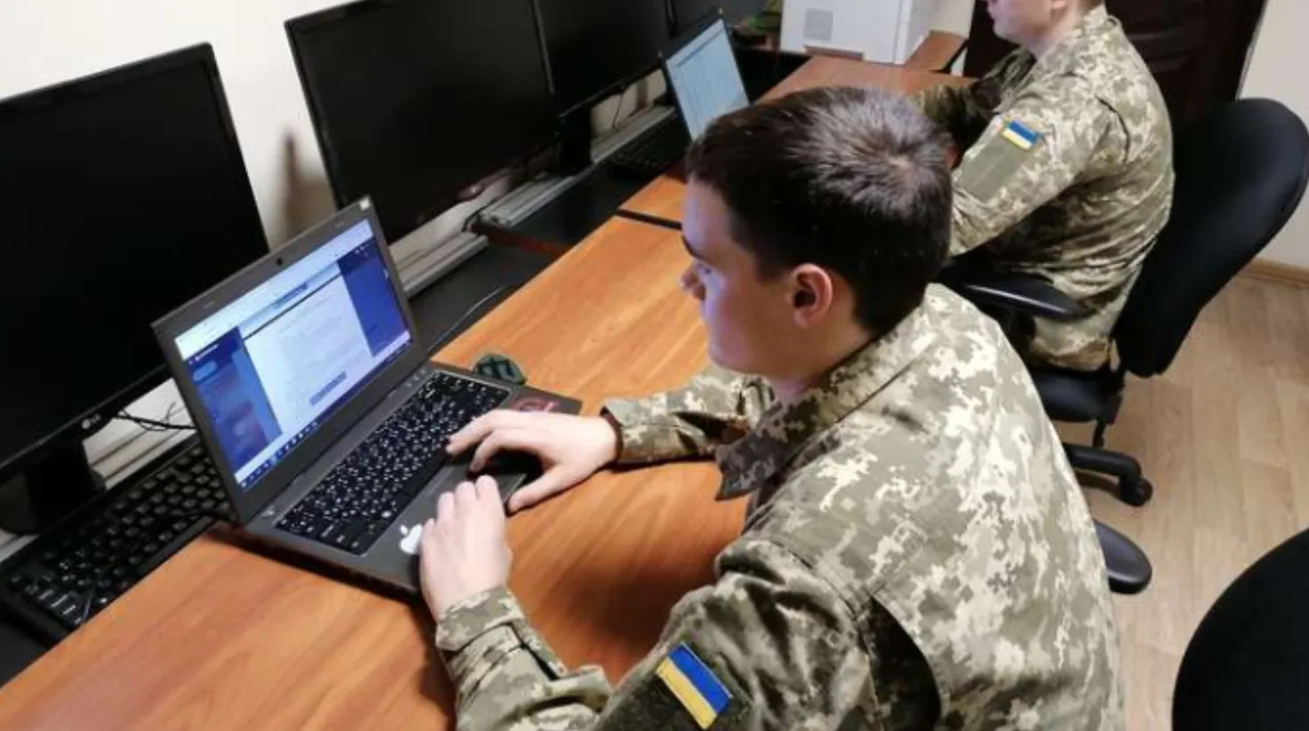 Рада ухвалила законопроєкт про Кіберсили — ІТ-фахівців залучатимуть без мобілізації Рада ухвалила законопроєкт про Кіберсили — ІТ-фахівців залучатимуть без мобілізації