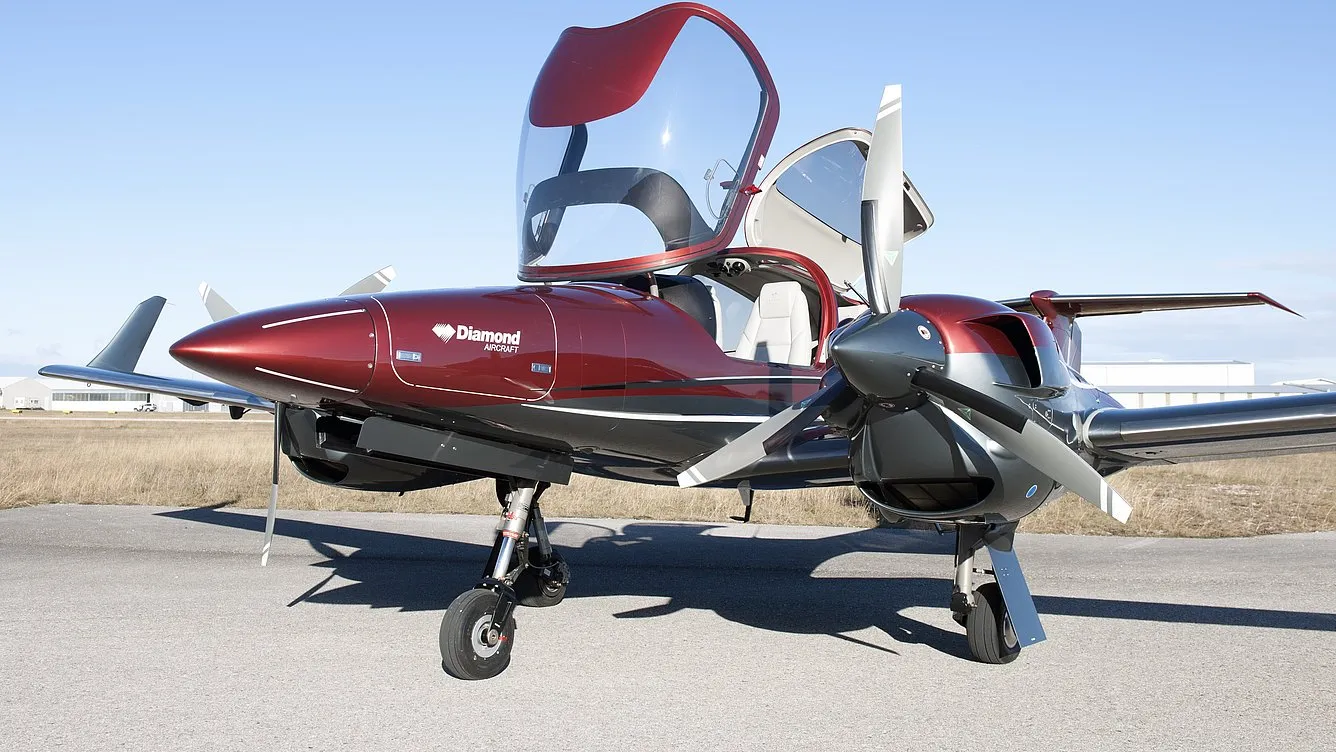 В рф розбився навчальний літак Diamond: загинули троє людей