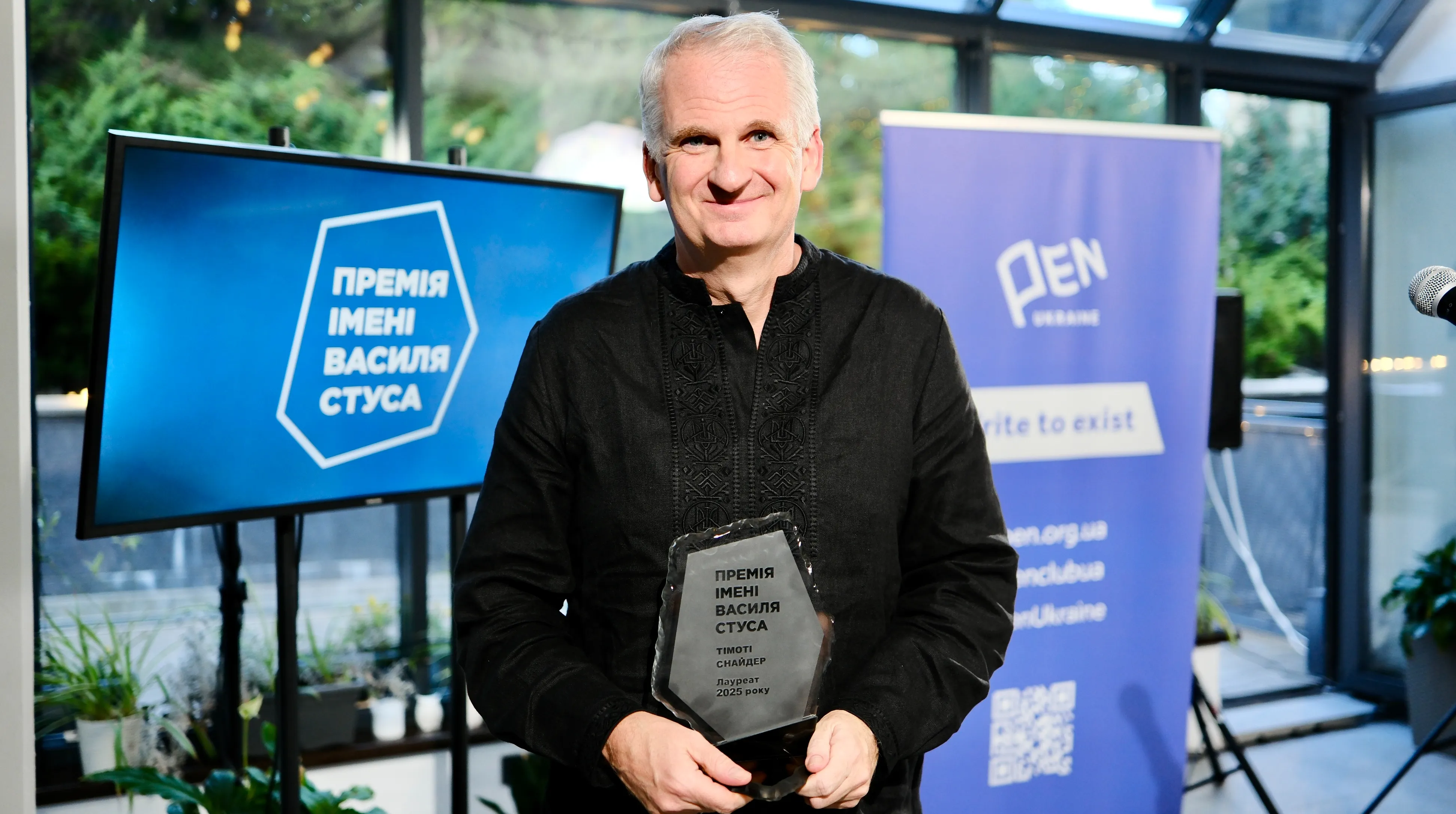 For some Polish politicians, the war over memory is much more convenient than an actual war — Snyder
