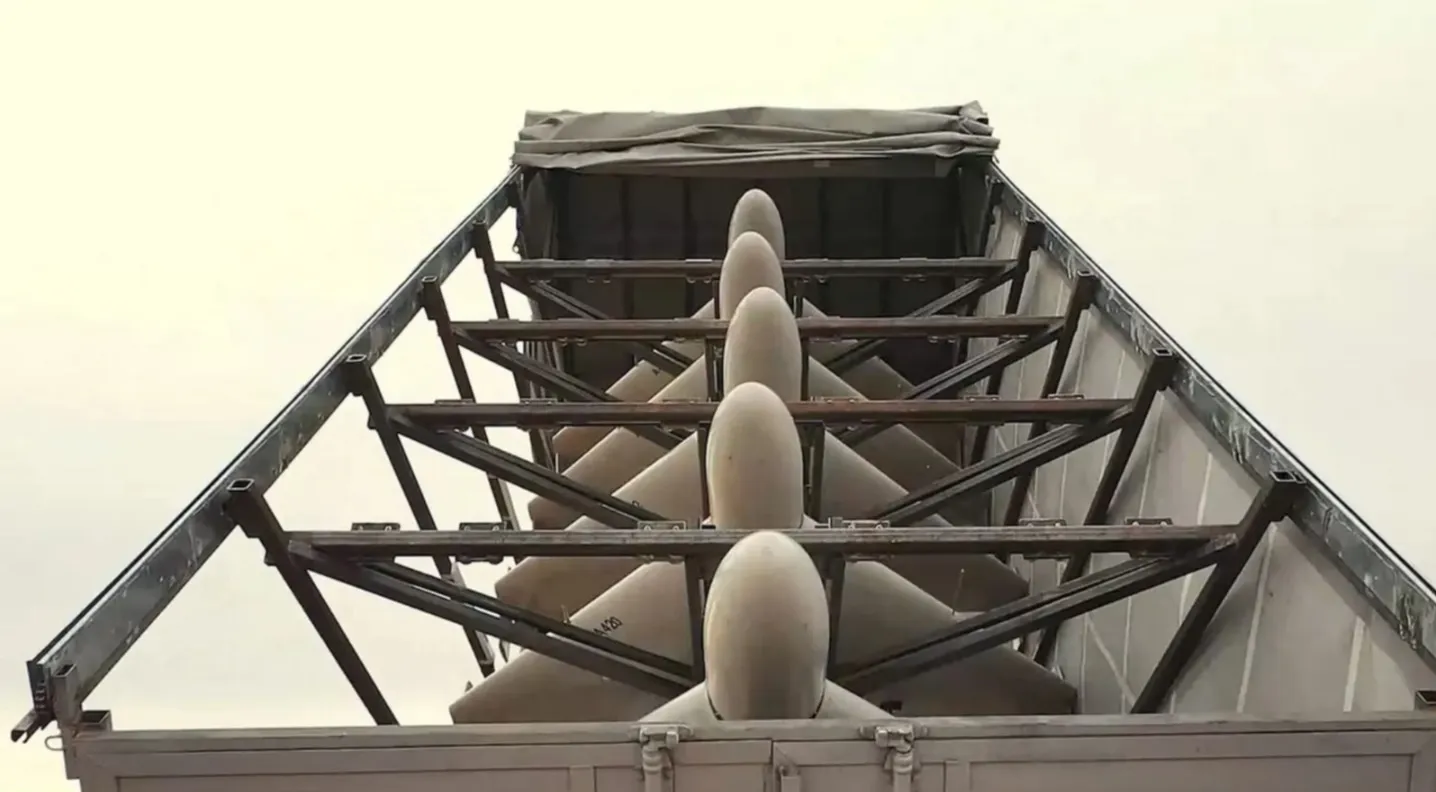 Фото: Супутникові знімки розкрили масштабну базу БПЛА росії