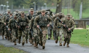 Російські мережі розпродають магазини через брак коштів