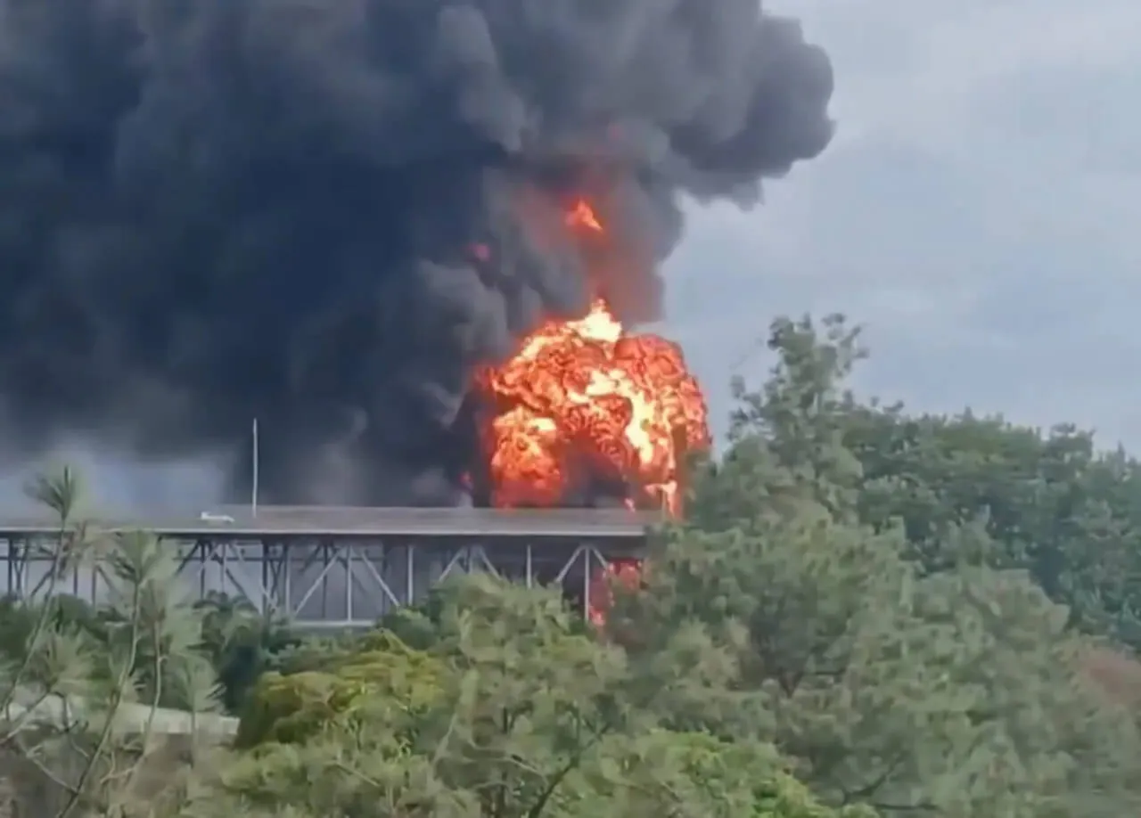 Рух мостом двох Америк перекрито через масштабну пожежу