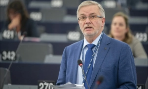 Negocjacje z Ukrainą w sprawie przystąpienia do UE mogą zostać odłożone do wyborów na Węgrzech