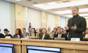 Високопосадовець намагався втекти з України після викриття зловживань 