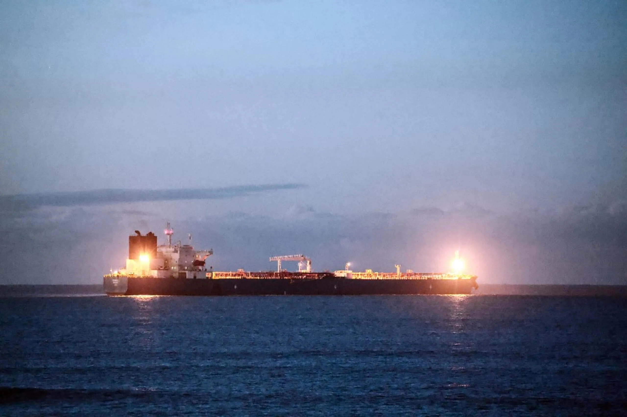 Нафтогазові доходи Кремля впали майже вдвічі