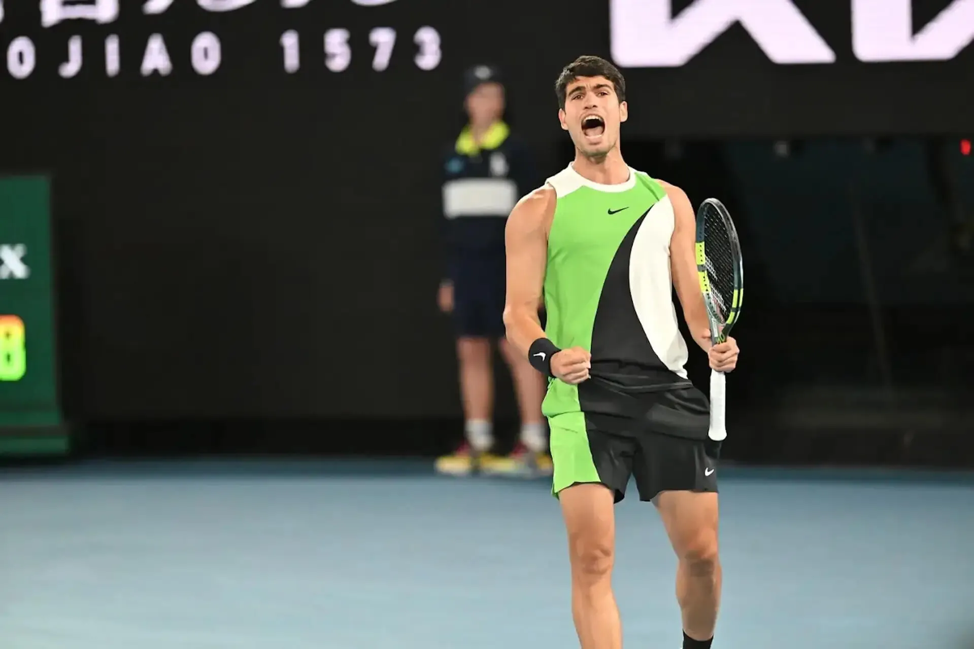 Організатори тенісного турніру в Дубаї заборонили російську символіку на трибунах