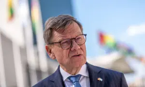 Стала відома частина санкцій проти РФ: кого вони торкнуться