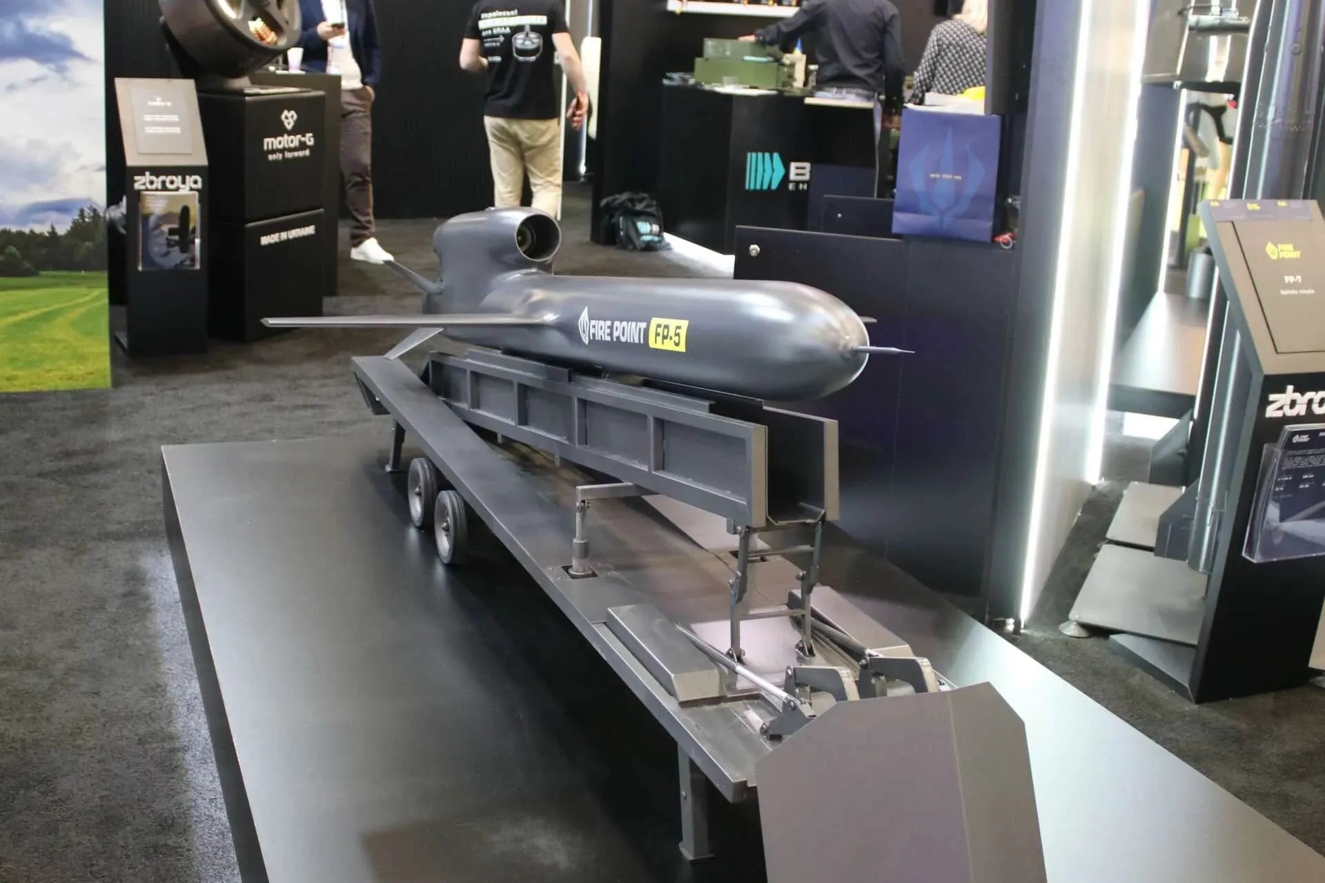 Крилату ракету FP-5 Фламінго презентували на виставці у Туреччині