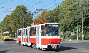 Фото: громадянку РФ спіймали на великому хабарі топ-чиновнику Нацполіції