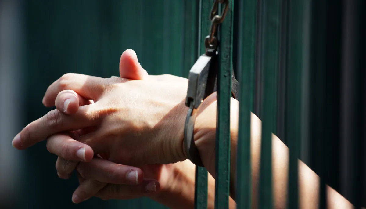 У Києві судитимуть двох молодиків за жорстоке побиття сусіда через музику