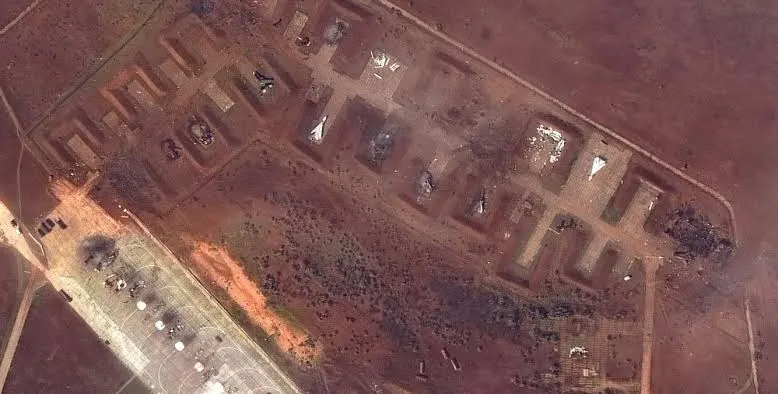 A large-scale fire broke out in Crimea near the Saki military airfield