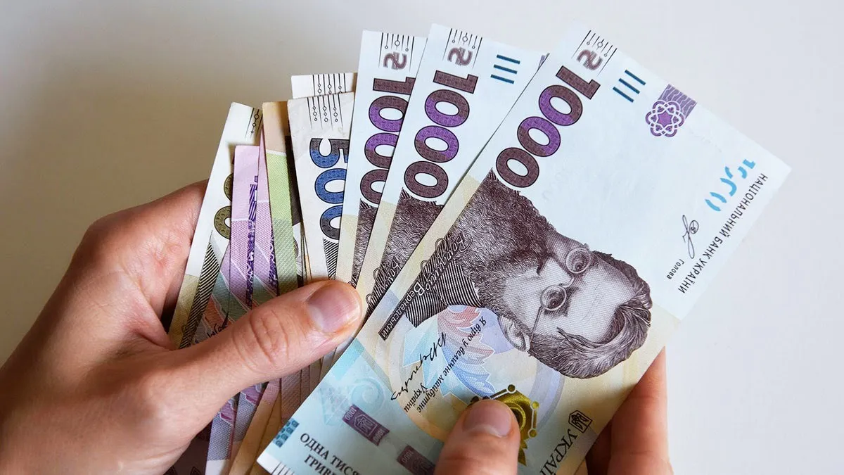 Installment Plan or Loan: Which Is More Cost-Effective When Buying Electronics and Other Goods?