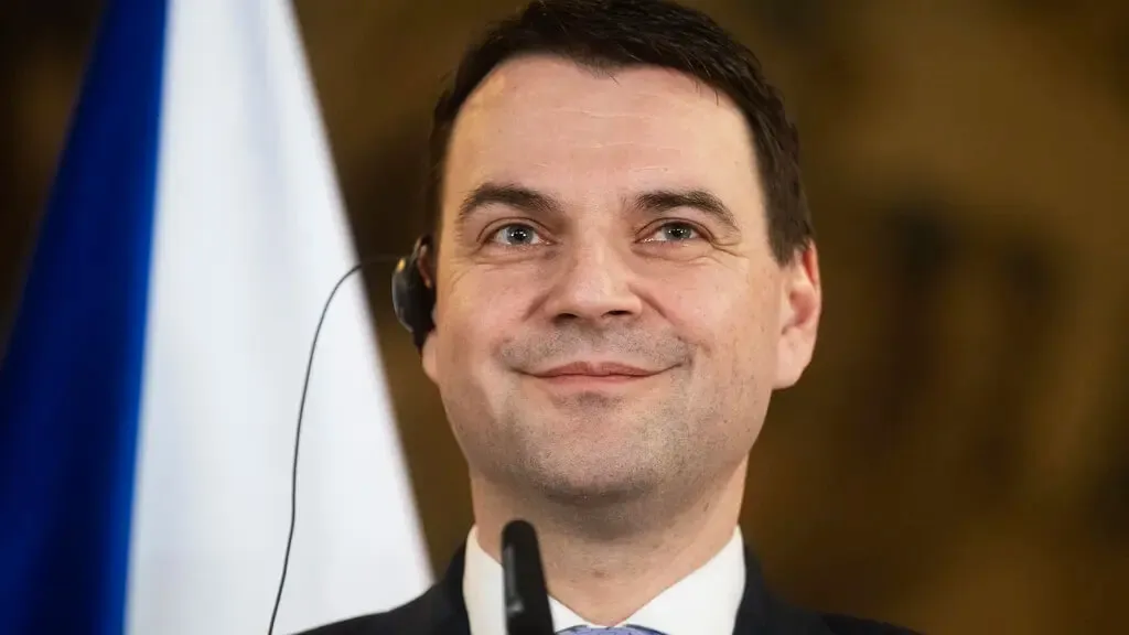 Чеський міністр виступив проти пом'якшення санкцій щодо росії під час війни — Novinky