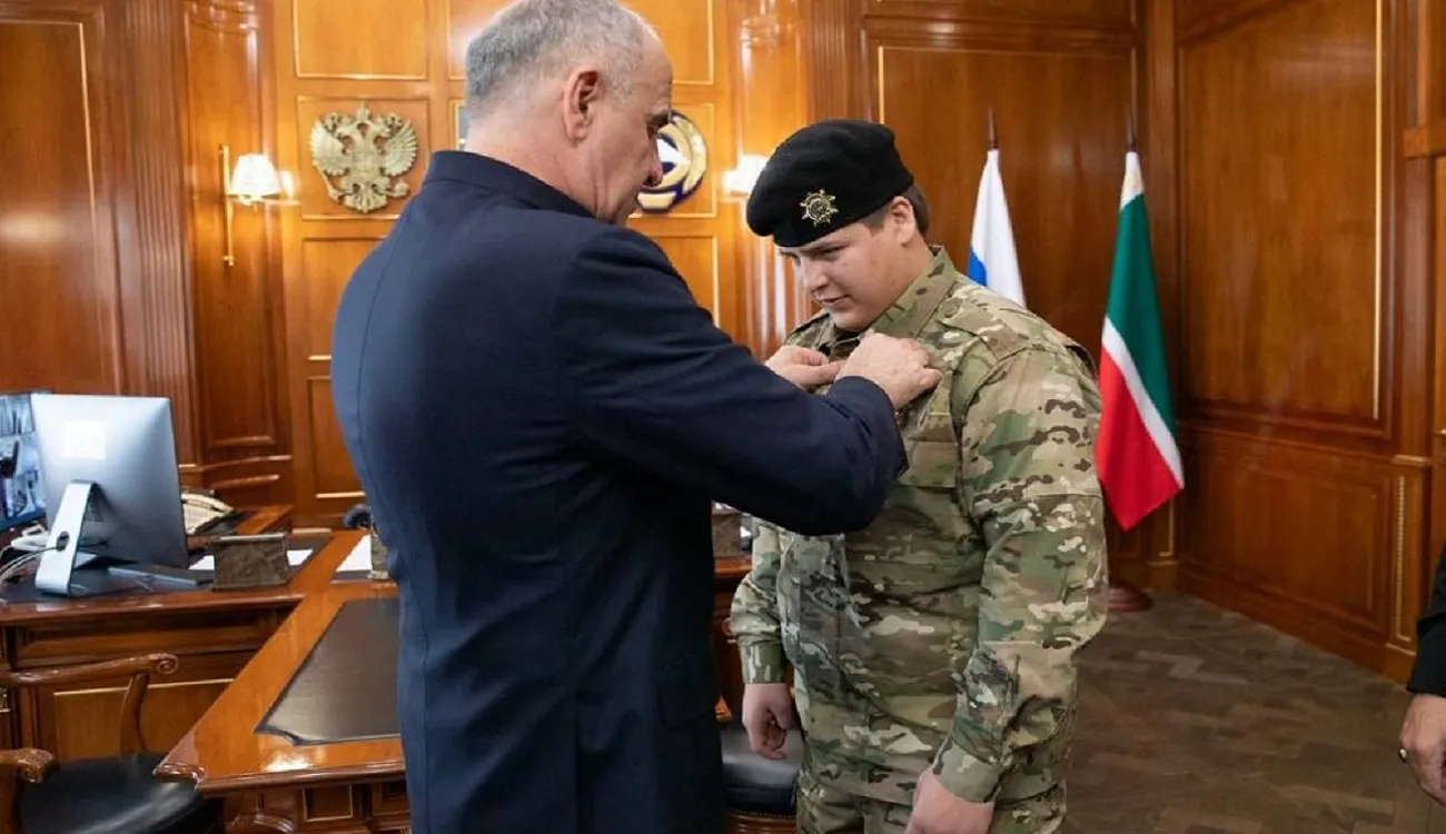 Син Кадирова погрожує привезти Зеленського до Грозного