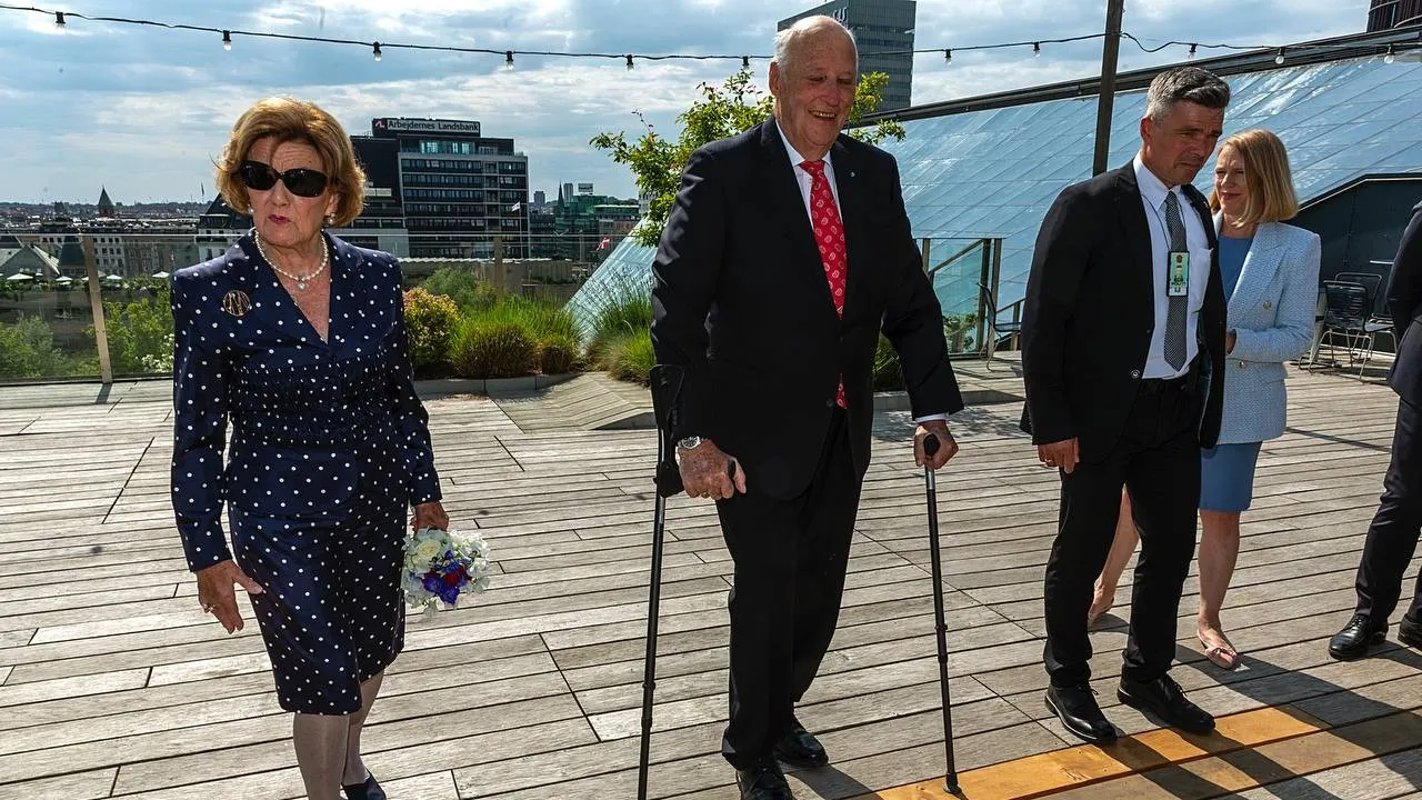 Короля Норвегії Гаральда V екстрено госпіталізовано на Тенерифе