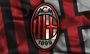 Усик продав свої рукавиці для відбудови музею Романа Шухевича у Львові – відео