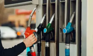 Комітет Ради рекомендував відсторонити Порошенка від засідань