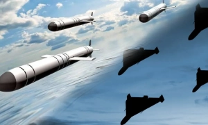 Дрони атакували Ільський НПЗ та Севастополь: на Кубані спалахнула масштабна пожежа